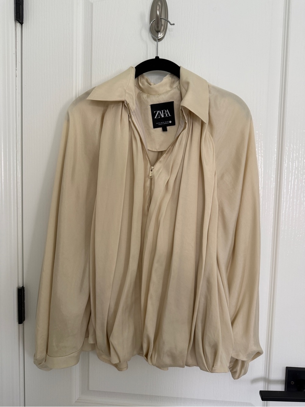 Zara puffed balloon satin bomber jacket ecru size medium